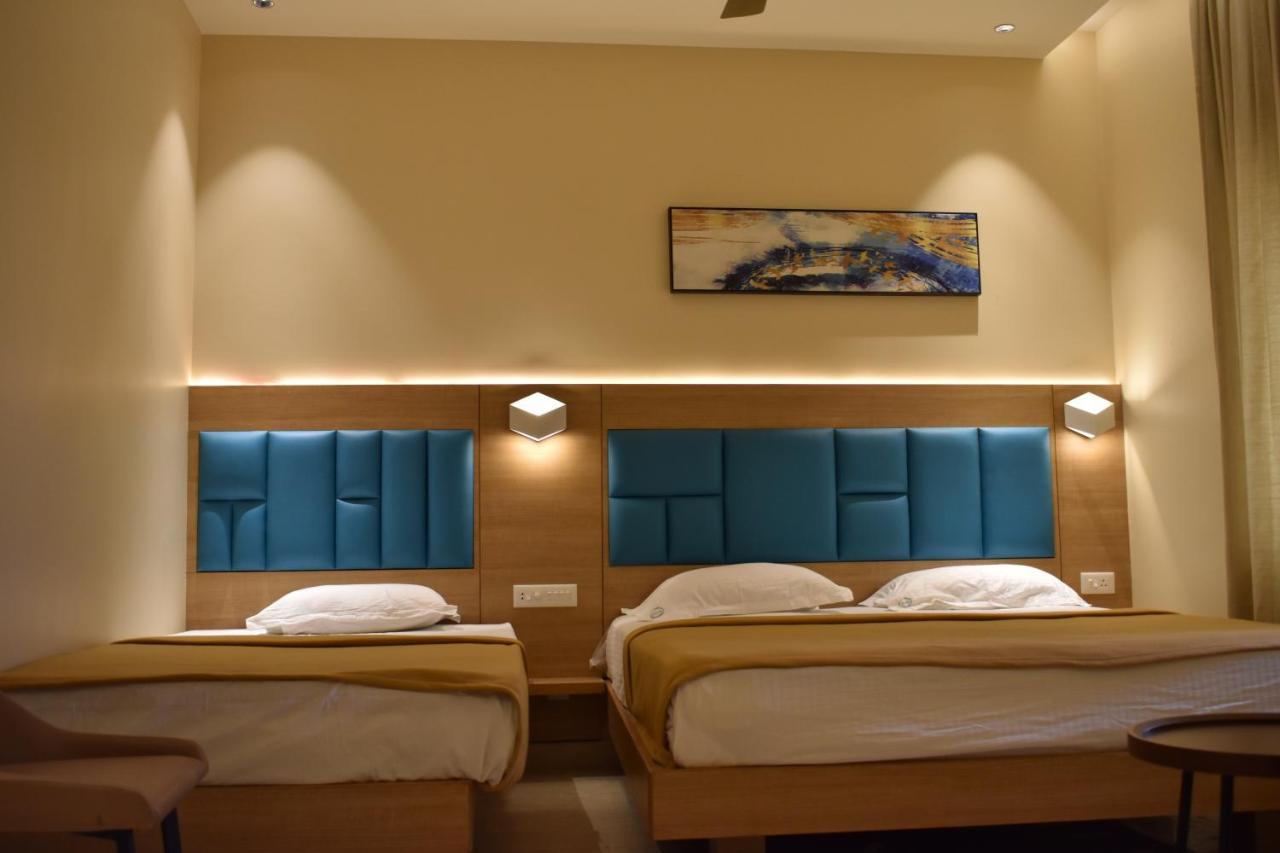 Hotel Vps Grand Palni Bagian luar foto